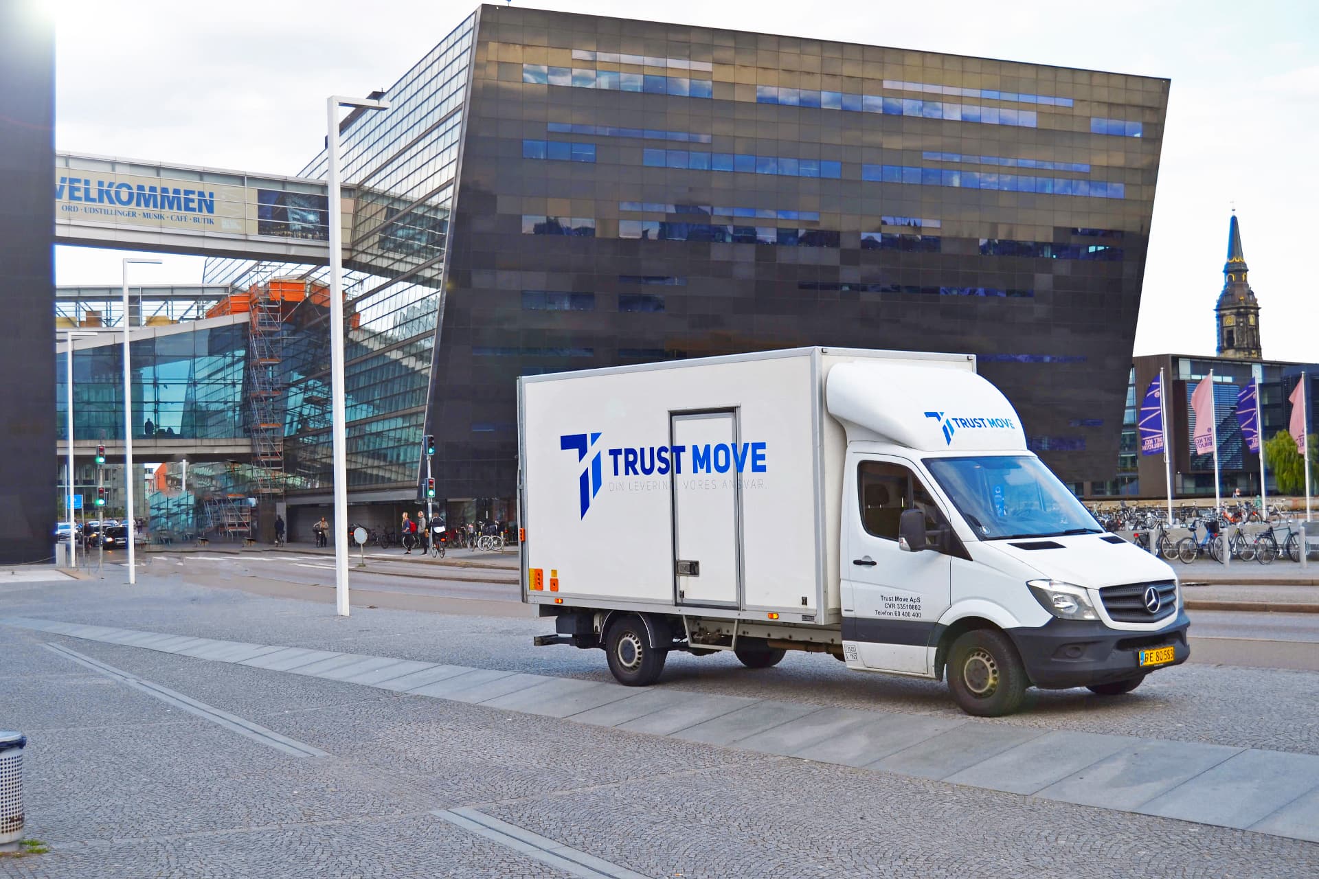 Trust Move varebil i byen